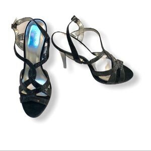 CAlVIN KLEIN Black Snake Print Strappy Heels Sz 10